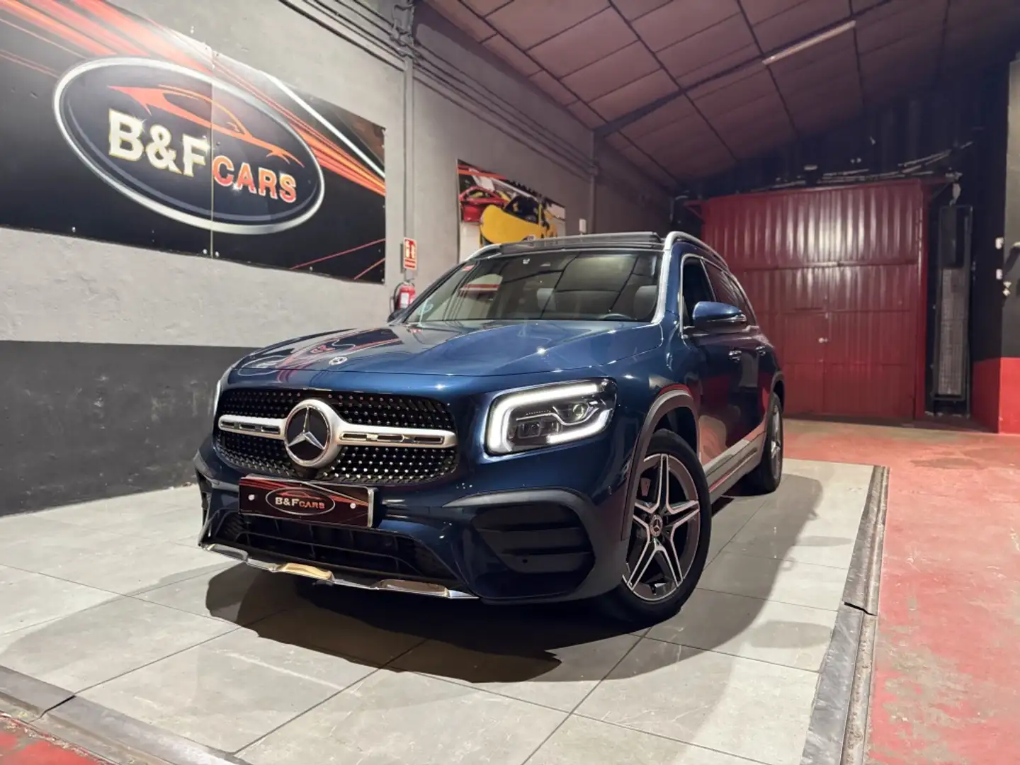 Mercedes-Benz GLB 200 200d 8G-DCT 7 plazas Bleu - 2