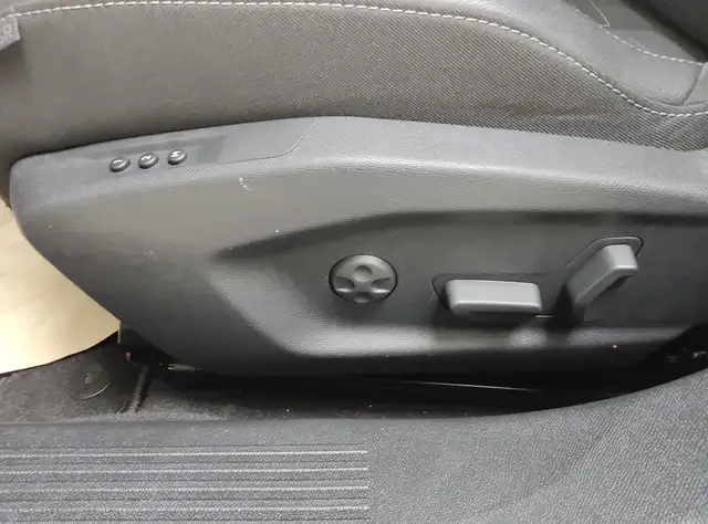 Opel Astra view 12
