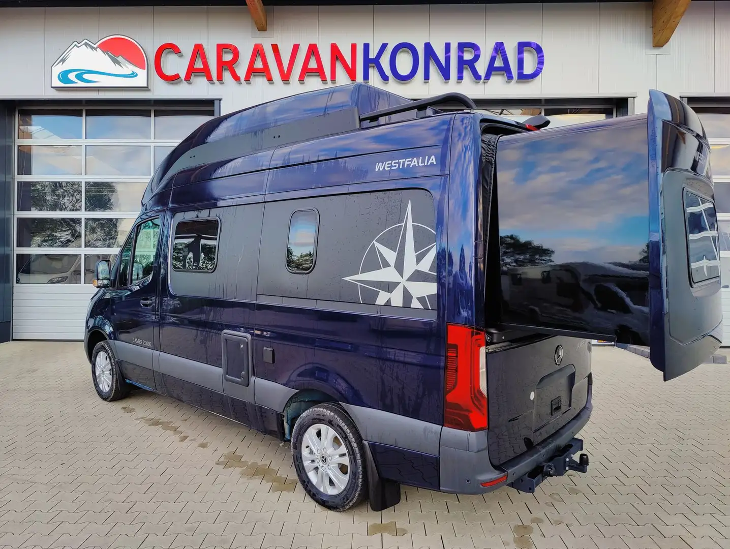 Westfalia James Cook Hochdach.ACC.Slide-Out.Sprinter Blauw - 2