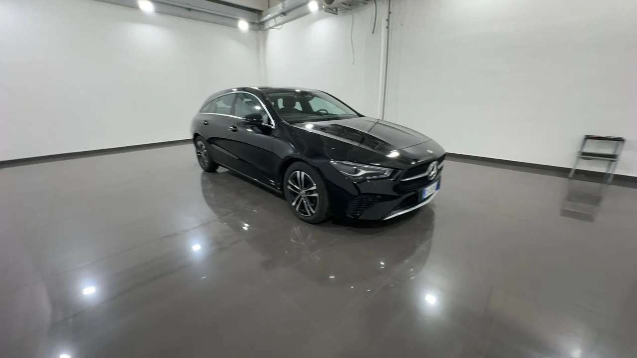 Mercedes-Benz CLA 180 CLA Shooting Brake 180 d Advanced auto