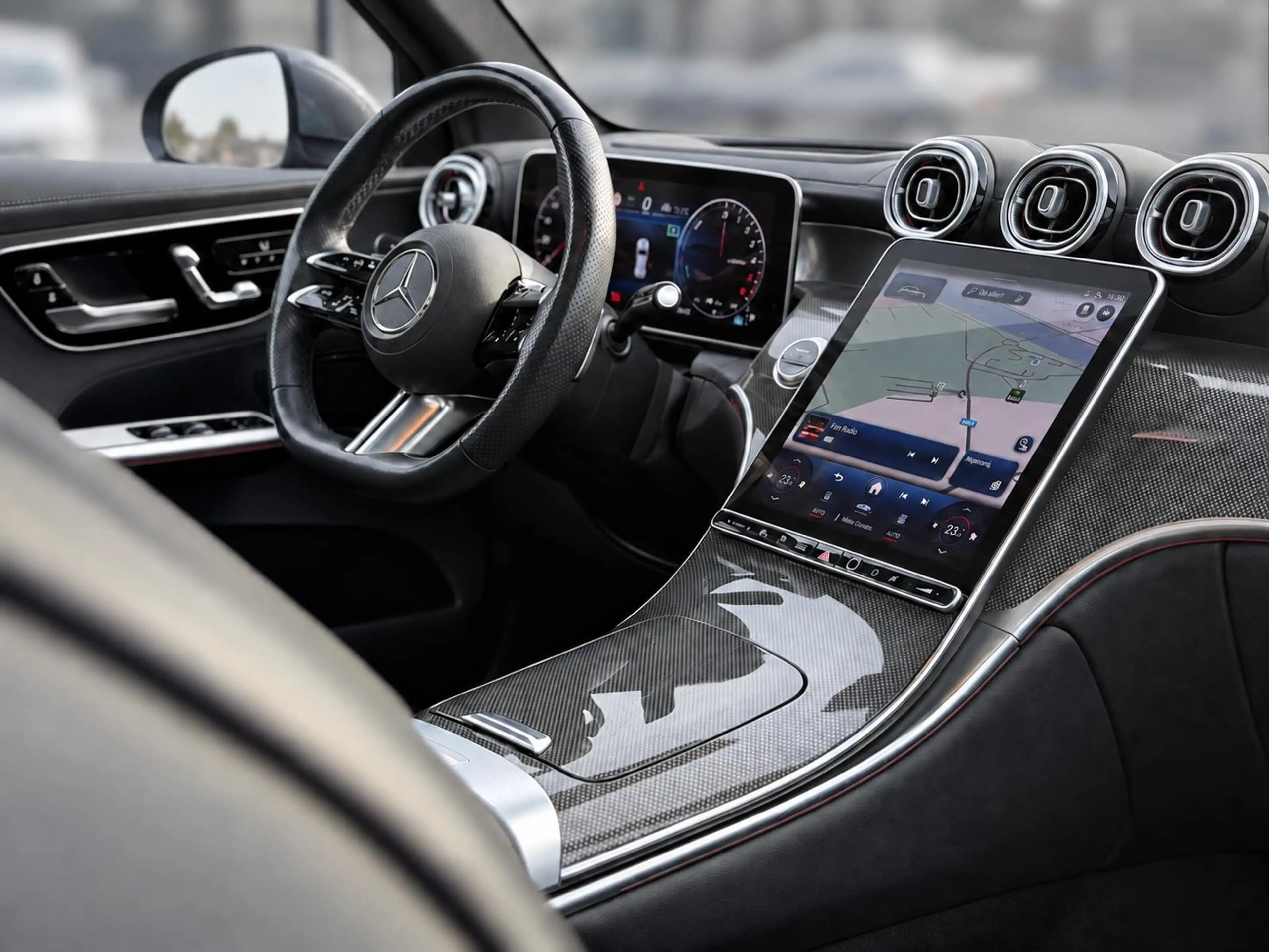 Mercedes-Benz GLC 300 GLC de 4MATIC AMG Line — photo 6