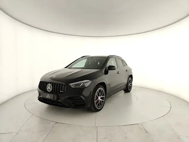 Mercedes-Benz GLA 35 AMG Mercedes-AMG GLA 35 4MATIC