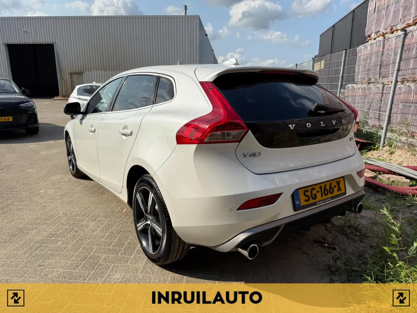 Volvo V40 2.0 T4 R-Design|NAP|Leder|Pano|Cam|Onderhoud| Blanc - 2