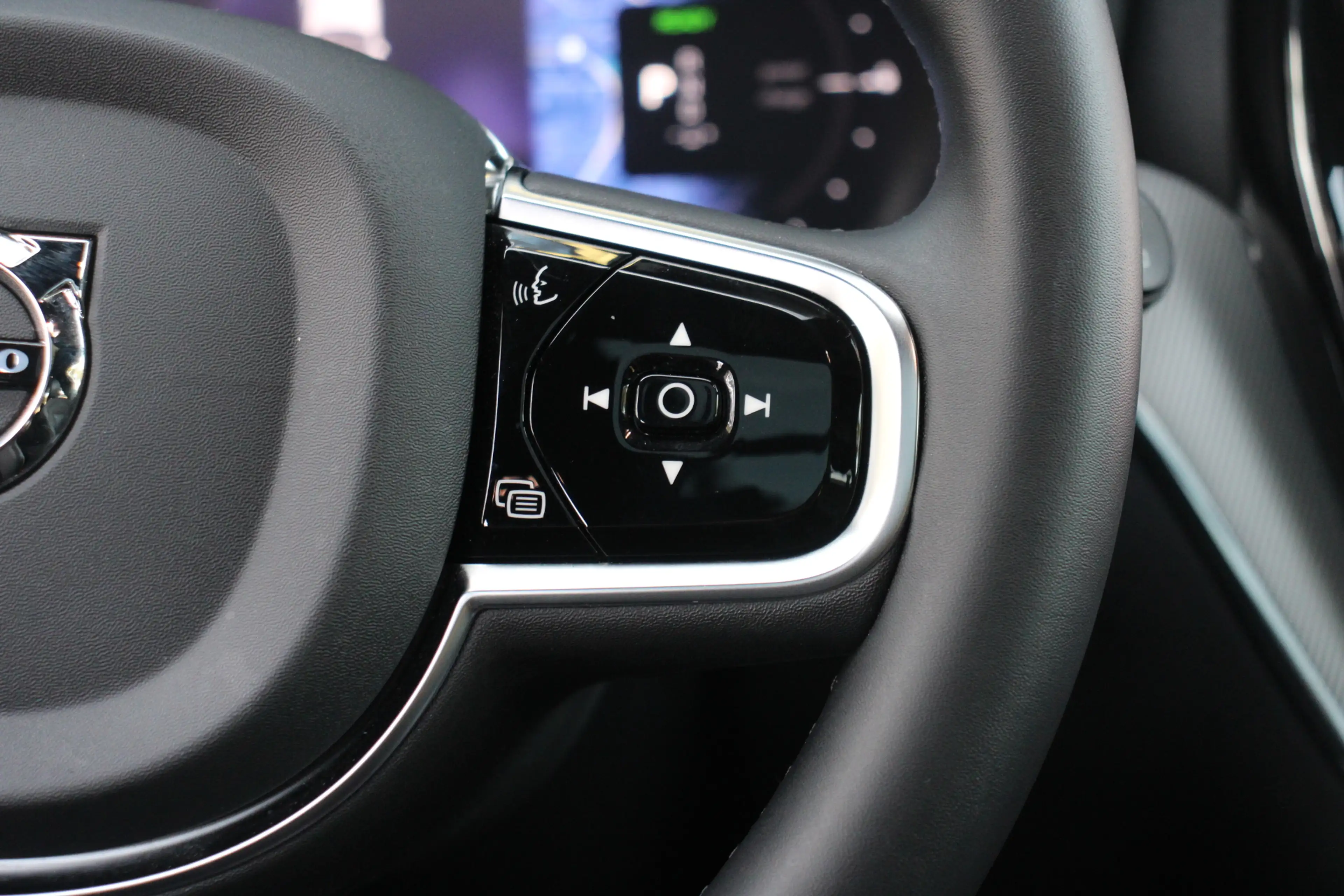 Volvo XC60 2.0 T6 Plug-in hybrid AWD Plus Dark Navi/Camera/Ke — photo 22