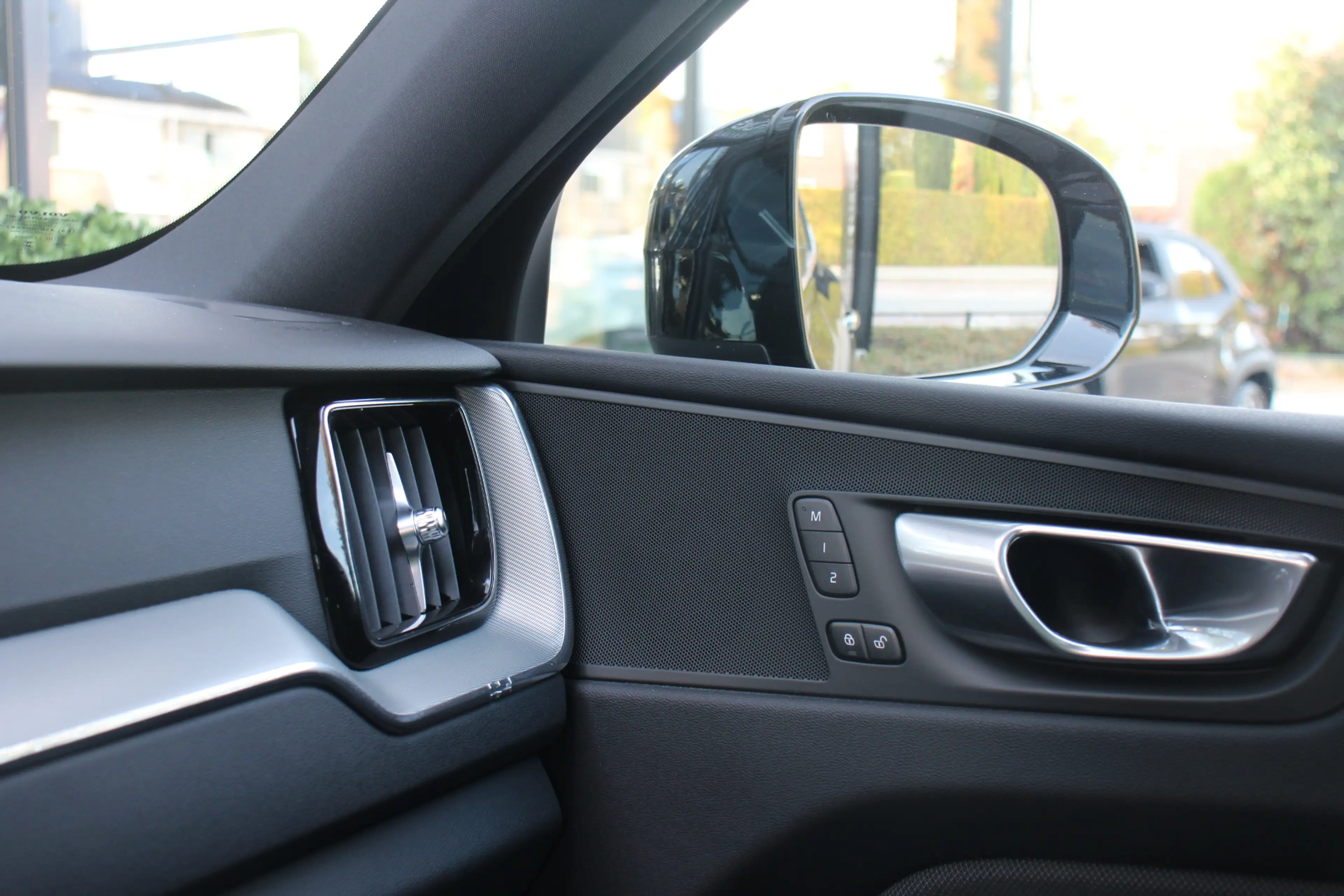 Volvo XC60 2.0 T6 Plug-in hybrid AWD Plus Dark Navi/Camera/Ke — photo 20