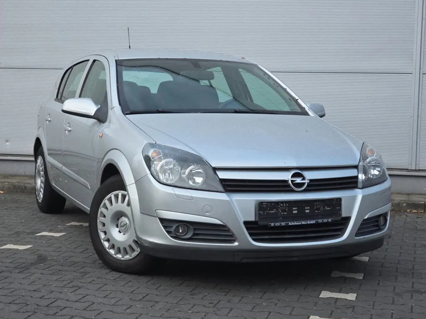Opel Astra H Edition Zilver - 1