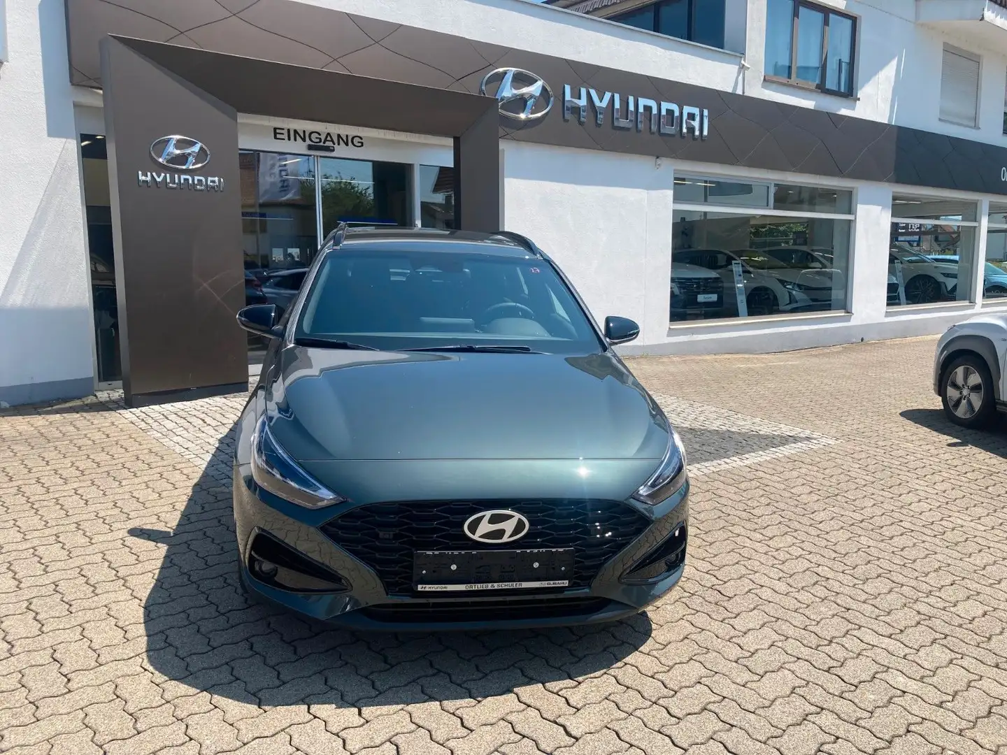 Hyundai i30 Kombi 1.0 T-GDi M/T Advantage Grün - 1