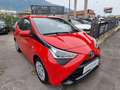 Toyota Aygo Connect 1.0 72CV 5 porte x-business Rosso - thumbnail 1