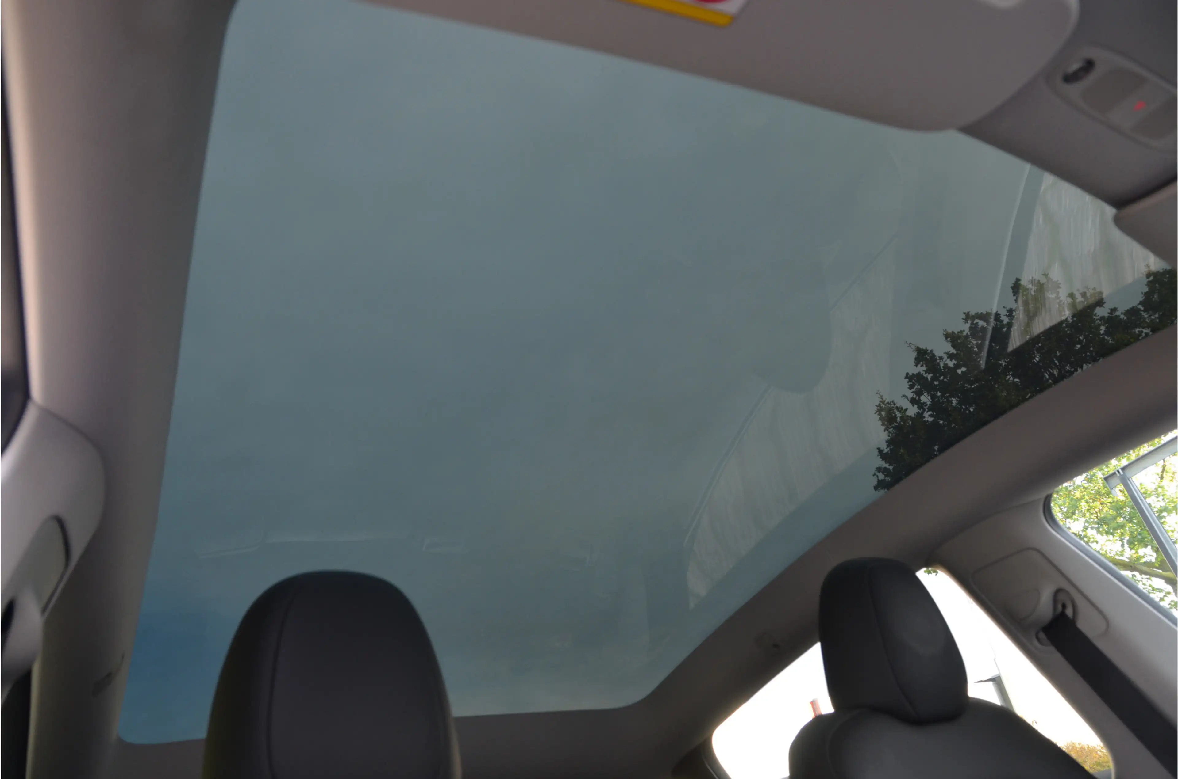 Tesla Model Y RWD 58 kWh AutoPilot3.0 Ryzen, LFP Accu, 20" Alu — photo 2