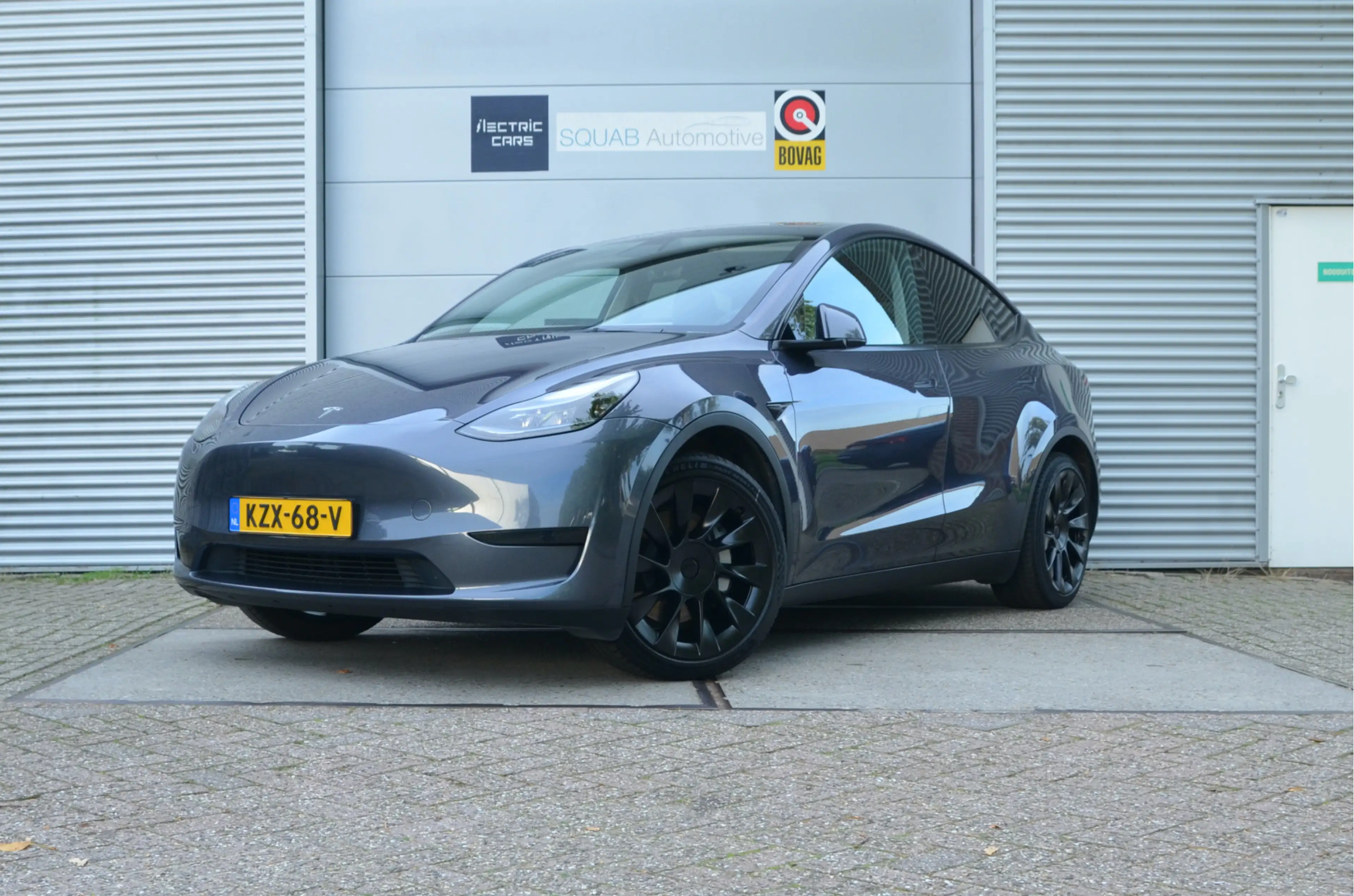 Tesla Model Y RWD 58 kWh AutoPilot3.0 Ryzen, LFP Accu, 20" Alu