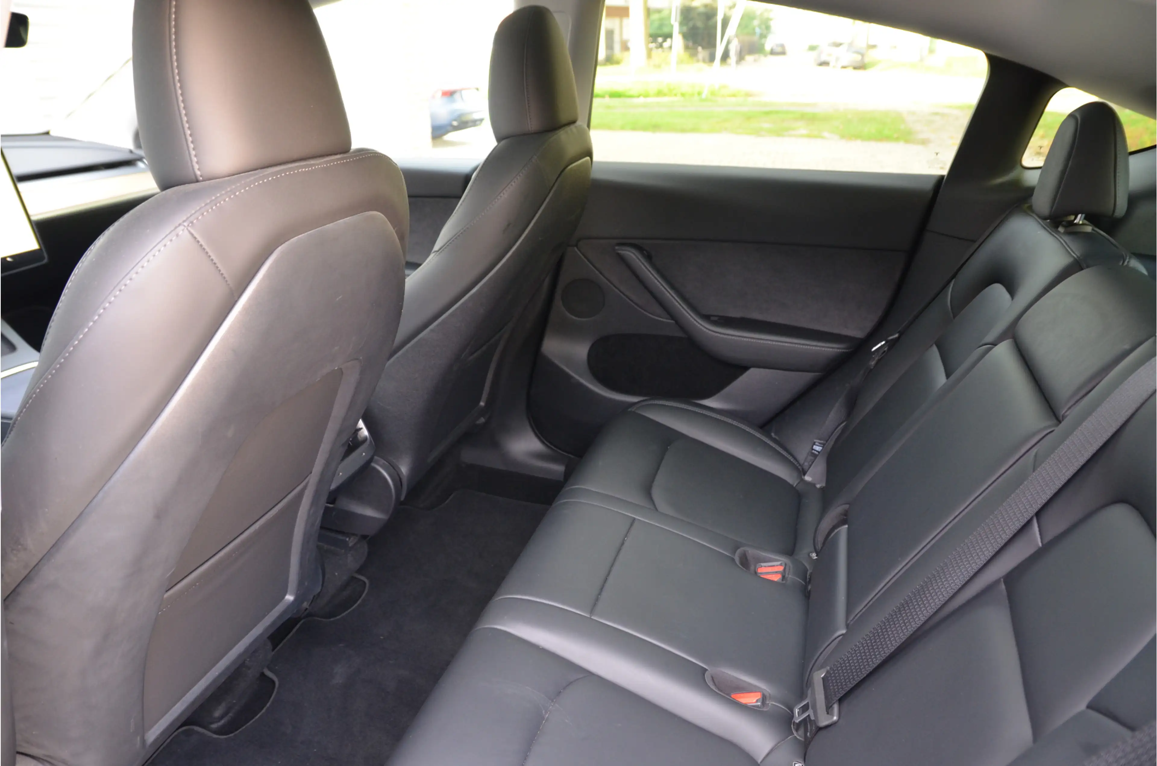 Tesla Model Y RWD 58 kWh AutoPilot3.0 Ryzen, LFP Accu, 20" Alu — photo 12