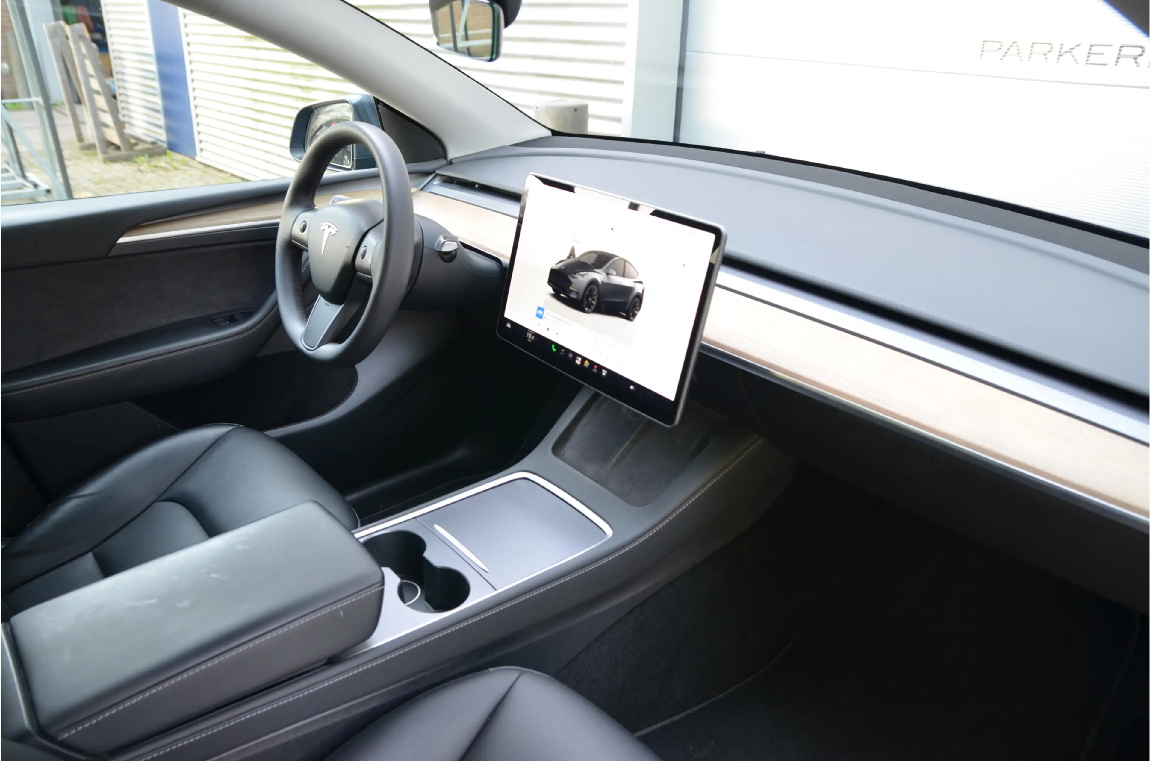Tesla Model Y RWD 58 kWh AutoPilot3.0 Ryzen, LFP Accu, 20" Alu — photo 11