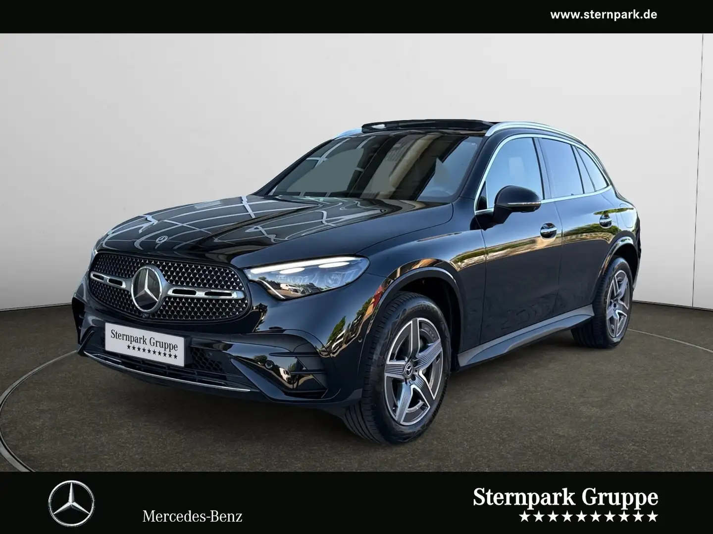 Mercedes-Benz GLC 300 GLC 300 de 4M AMG +AHK+Distro+Pano+Burmester+HuD Zwart - 1