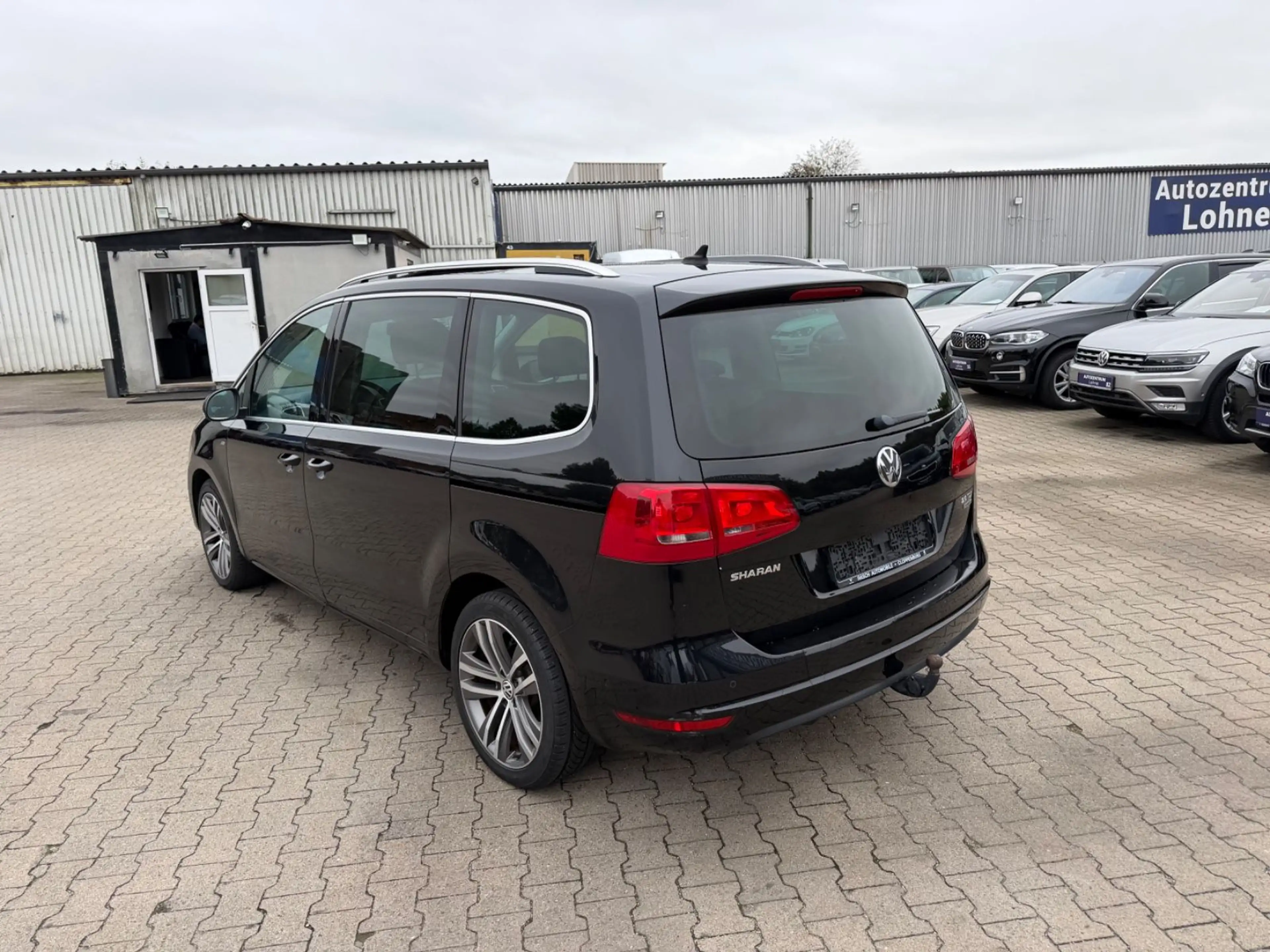 Volkswagen Sharan Cup BMT/2,0/XENON/NAVI/AHK/TEMPOMAT — photo 7