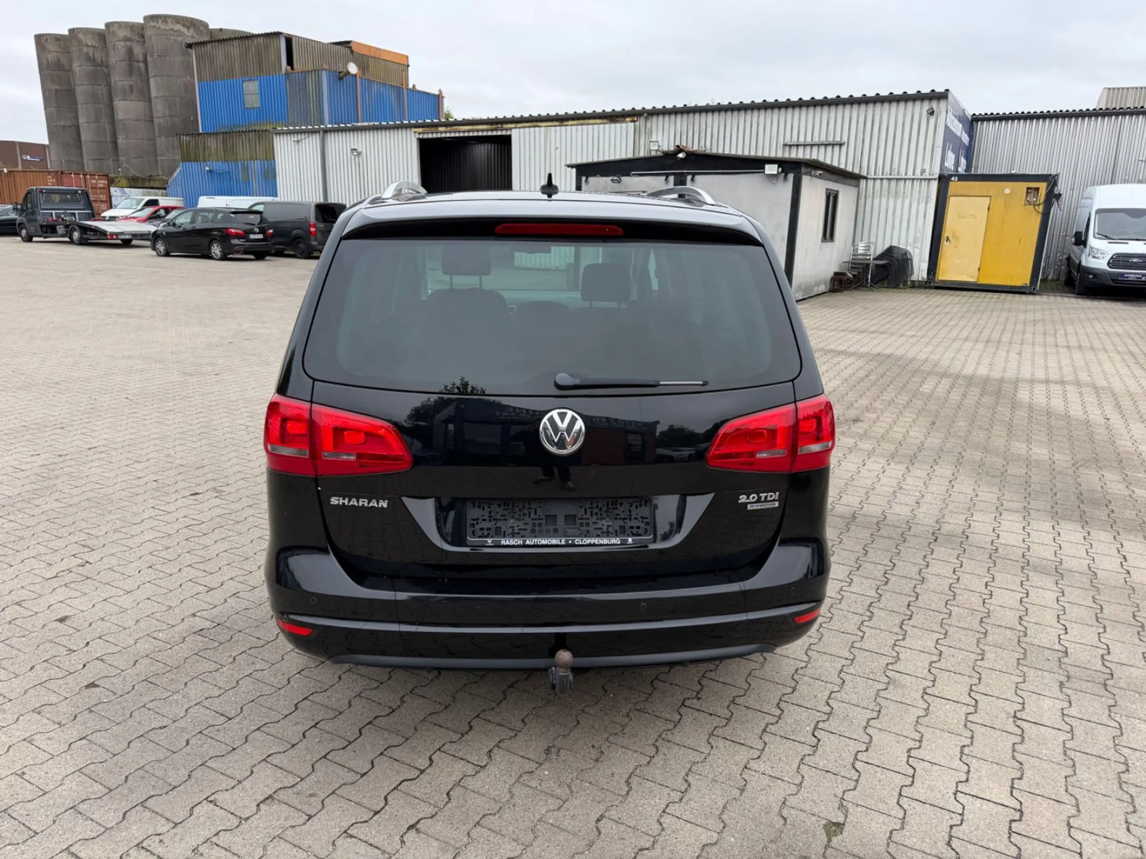 Volkswagen Sharan Cup BMT/2,0/XENON/NAVI/AHK/TEMPOMAT — photo 6