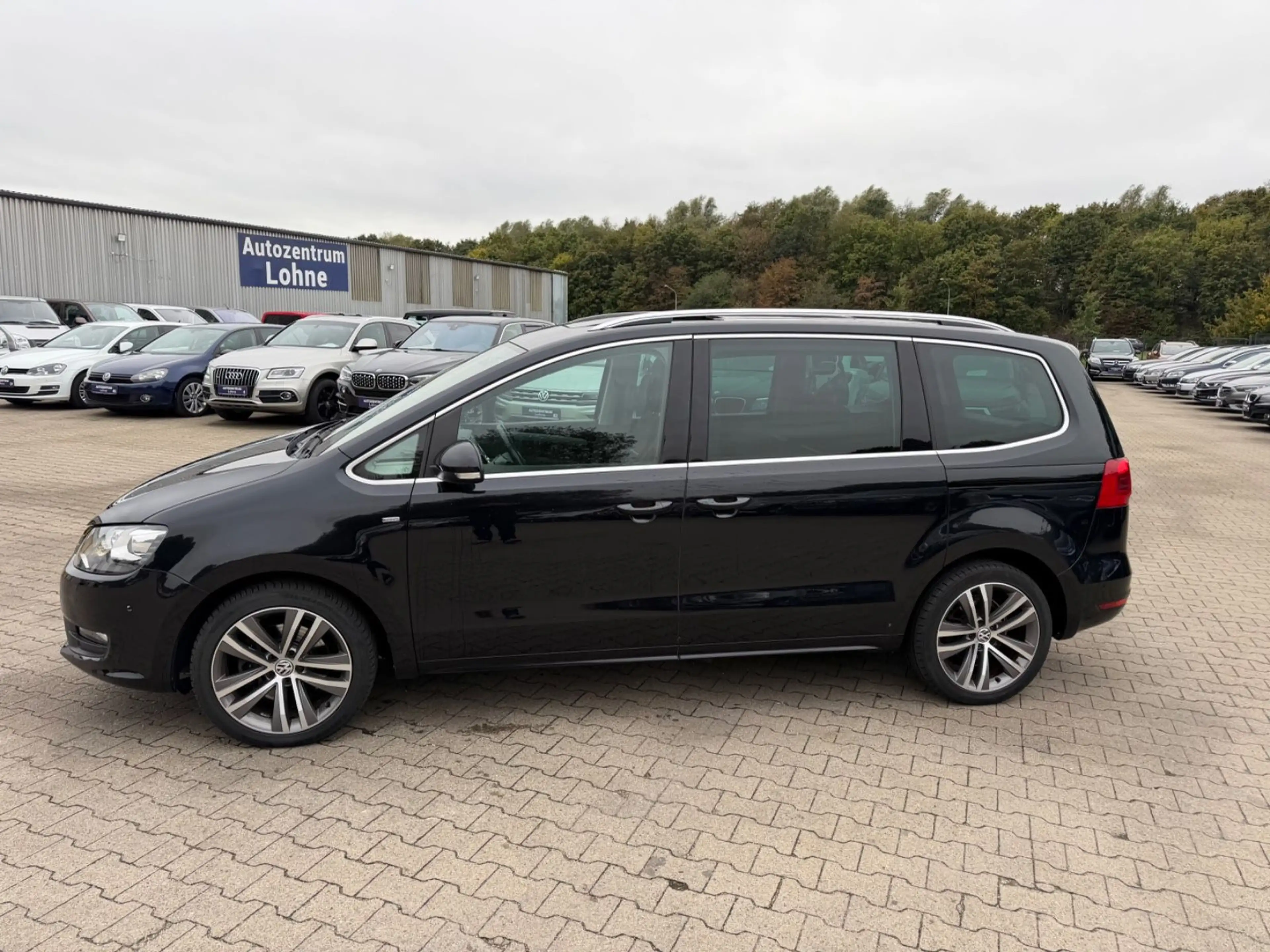 Volkswagen Sharan Cup BMT/2,0/XENON/NAVI/AHK/TEMPOMAT — photo 8