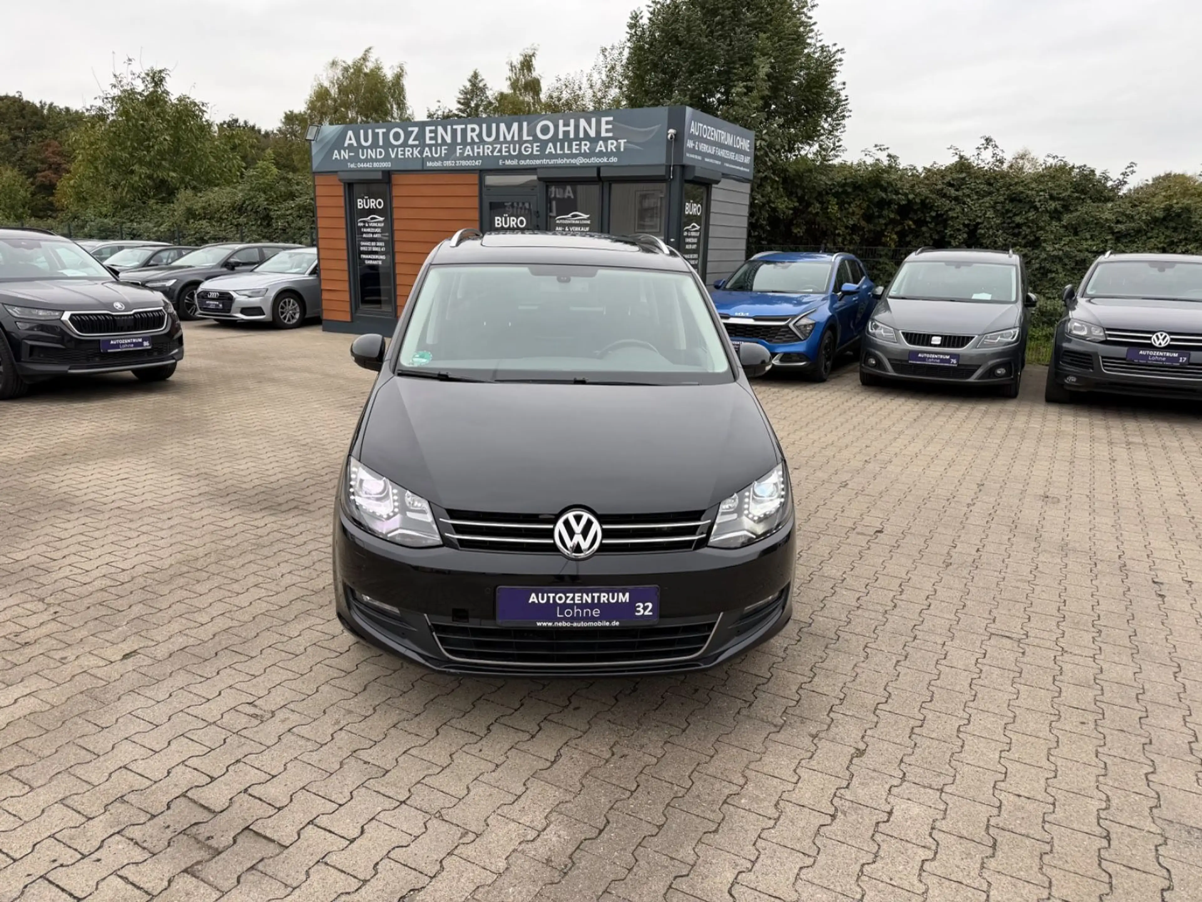 Volkswagen Sharan Cup BMT/2,0/XENON/NAVI/AHK/TEMPOMAT — photo 2