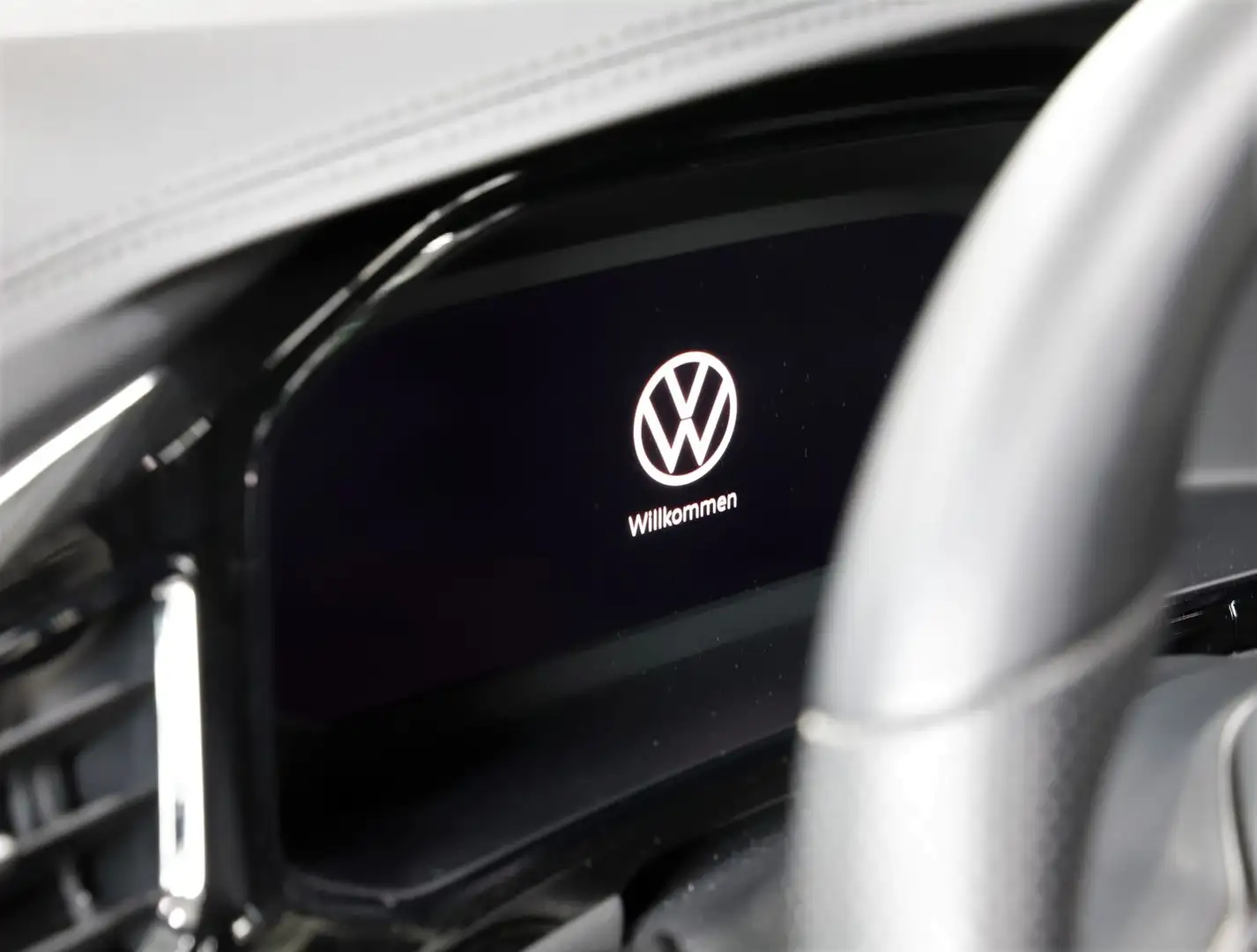 Volkswagen T-Roc R-Line TSI DSG Nero - 2
