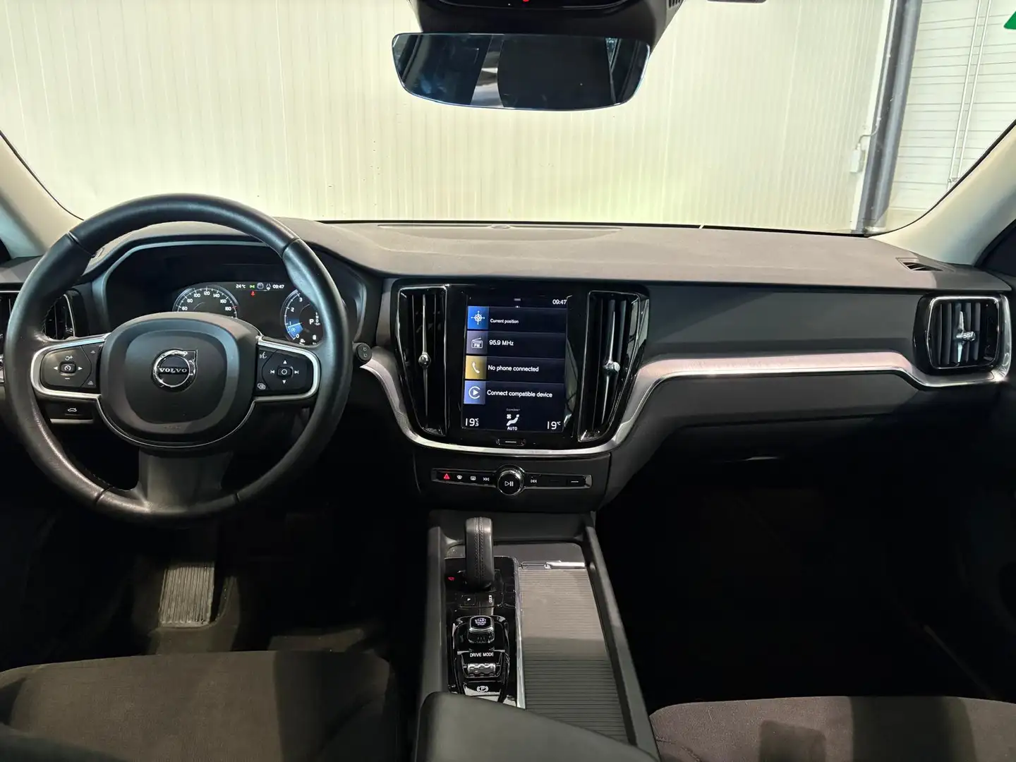 Volvo V60 B4 Aut. Business Pro Parkeercamera 197pk Zilver - 2