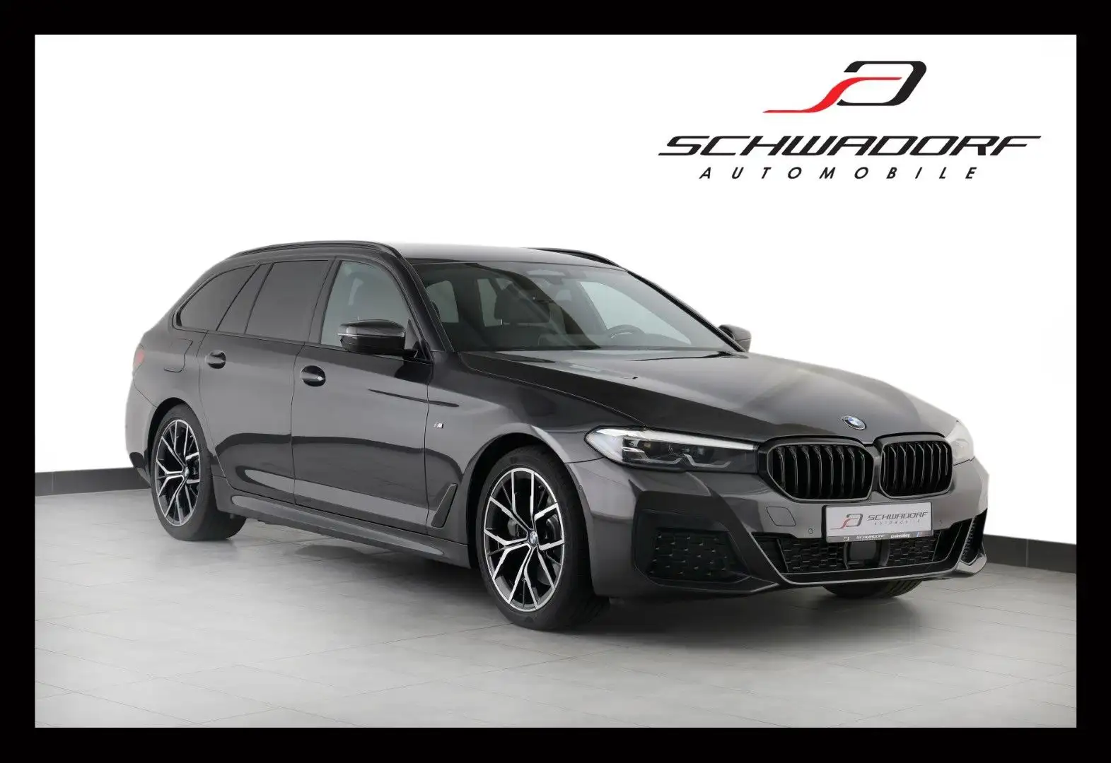 BMW 530 d Touring M Sport Komfortsitz STHZ ACC AHK19" Schwarz - 1