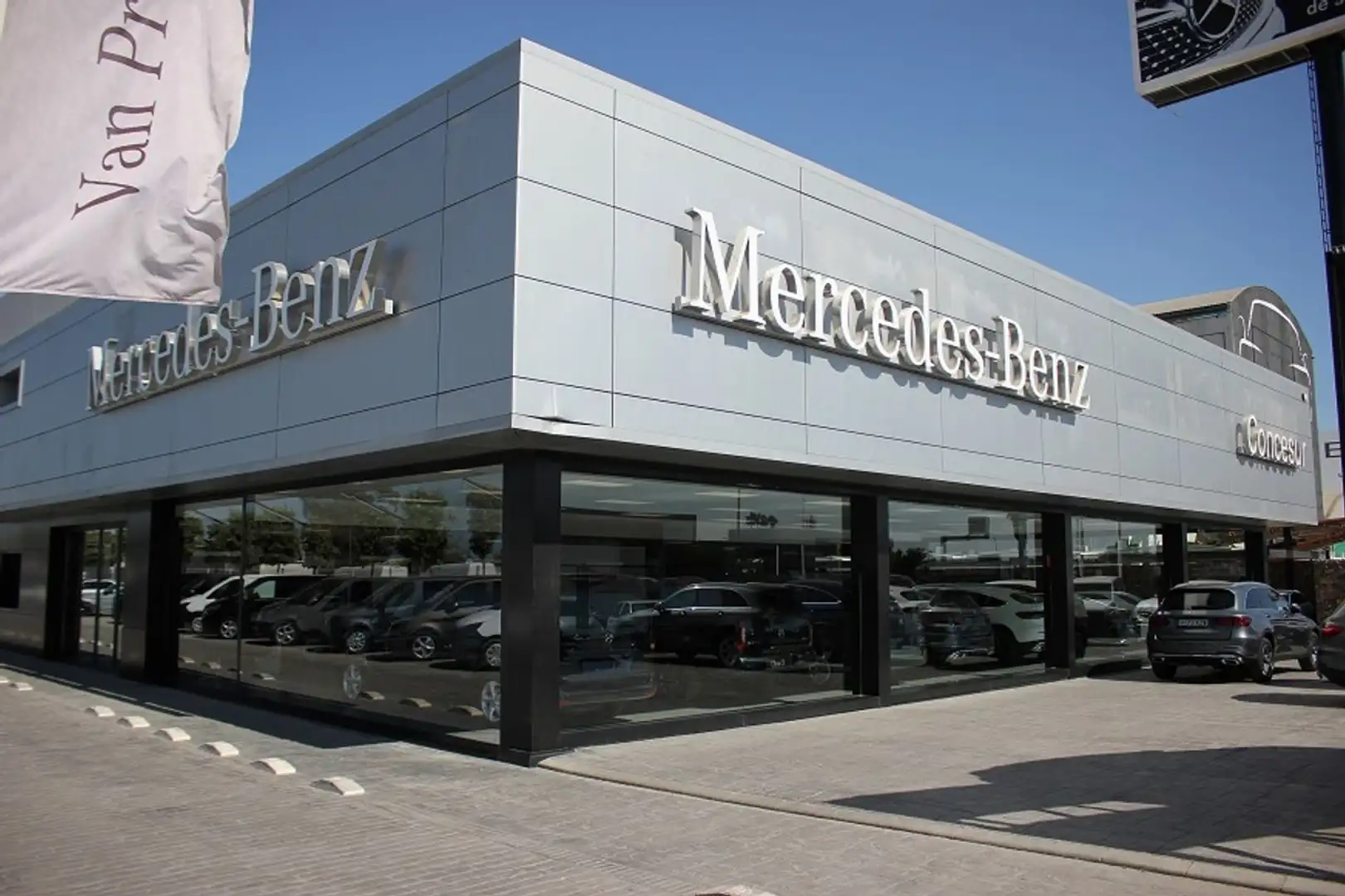 Mercedes-Benz GLE 450 d 4MATIC Groen - 2