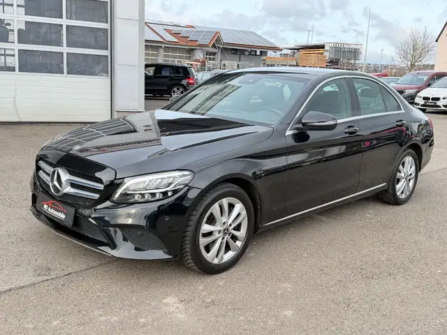 Mercedes-Benz C 300 9G Avantgarde Limo Navi_LED_Kamera_Distron