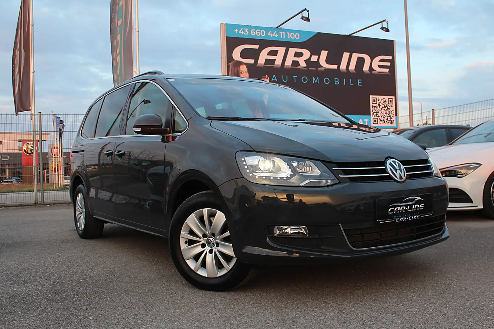 Volkswagen Sharan Business BMT SCR 2,0 TDI ACC, Navi, Kamera... Schwarz - 1