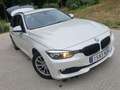 BMW 318 318d Touring xDrive - thumbnail 1