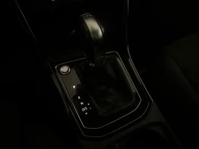 Volkswagen Touran view 17