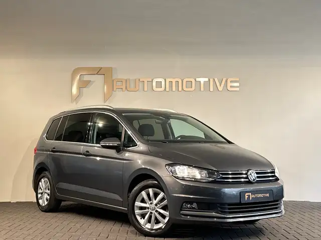 Volkswagen Touran view 7