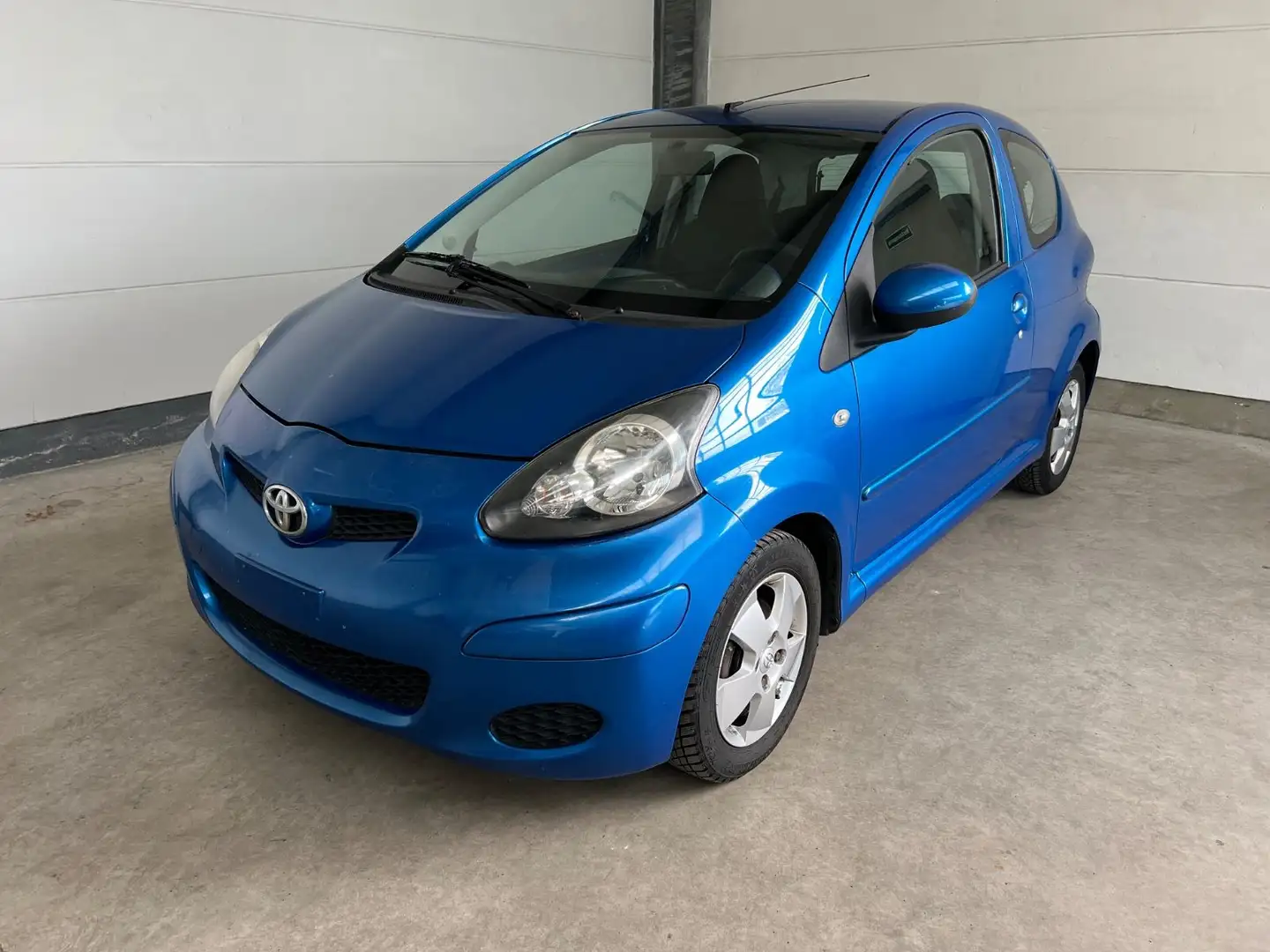 Toyota Sonstige Aygo CoolBlue Sitzheizung+b'tooth+Alu+Klima+1.Hd Blau - 2