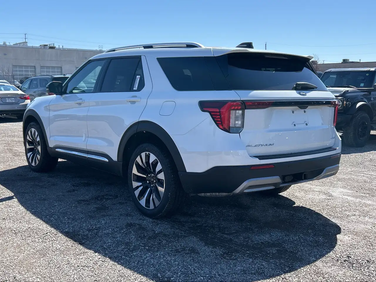 Ford Explorer снимка Ford Explorer