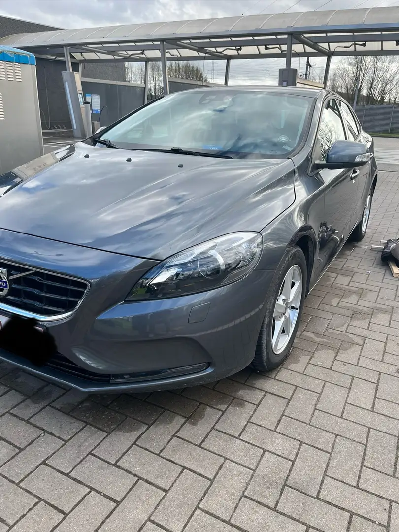 Volvo V40 T2 - 2