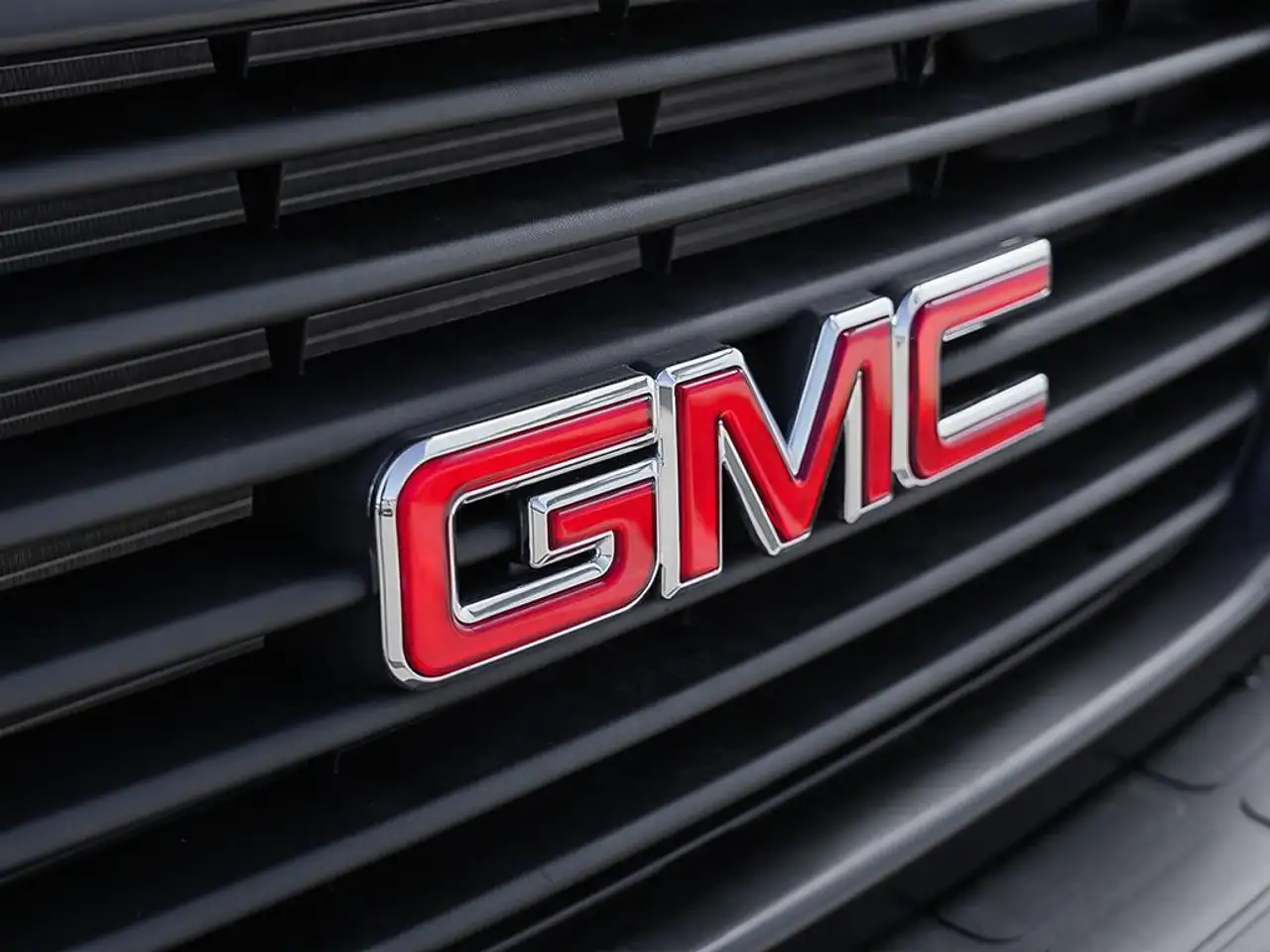 GMC Savana снимка GMC Savana
