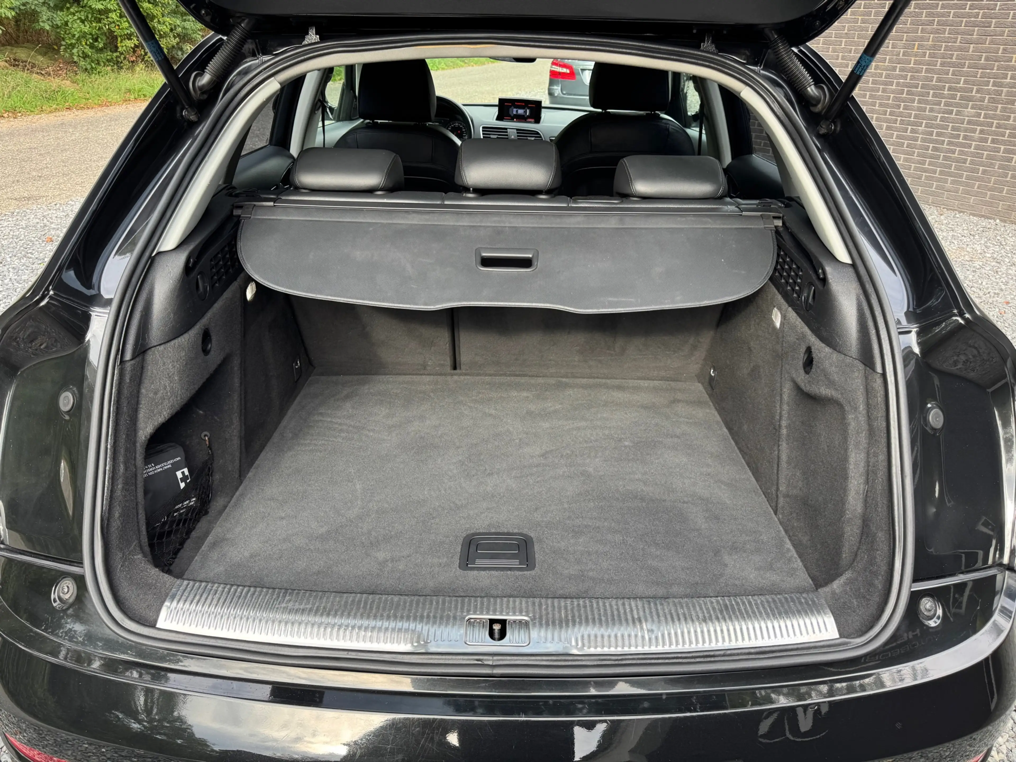 Audi Q3 2.0 TFSI Quattro S-Line Xenon LEDER Cruise Climate — photo 7