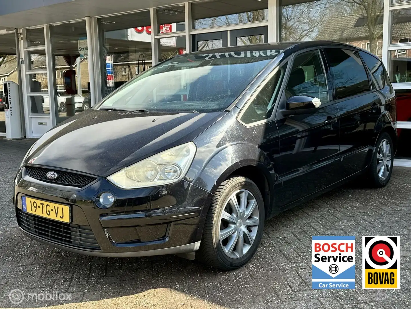 Ford S-Max 2.0 Titanium 7p. APK tot 03-2026! Zwart - 1