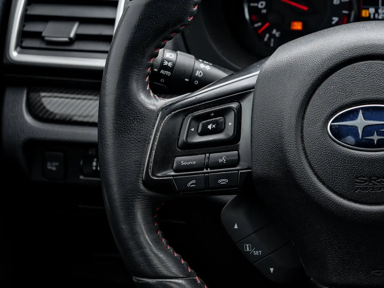Subaru WRX снимка Subaru WRX