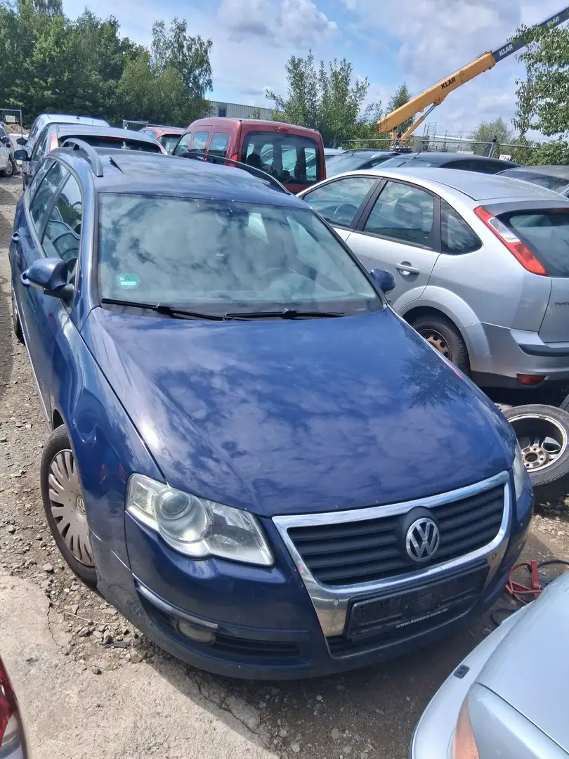 Volkswagen Passat Variant 2.0 TDI Comfortline Blau - 2