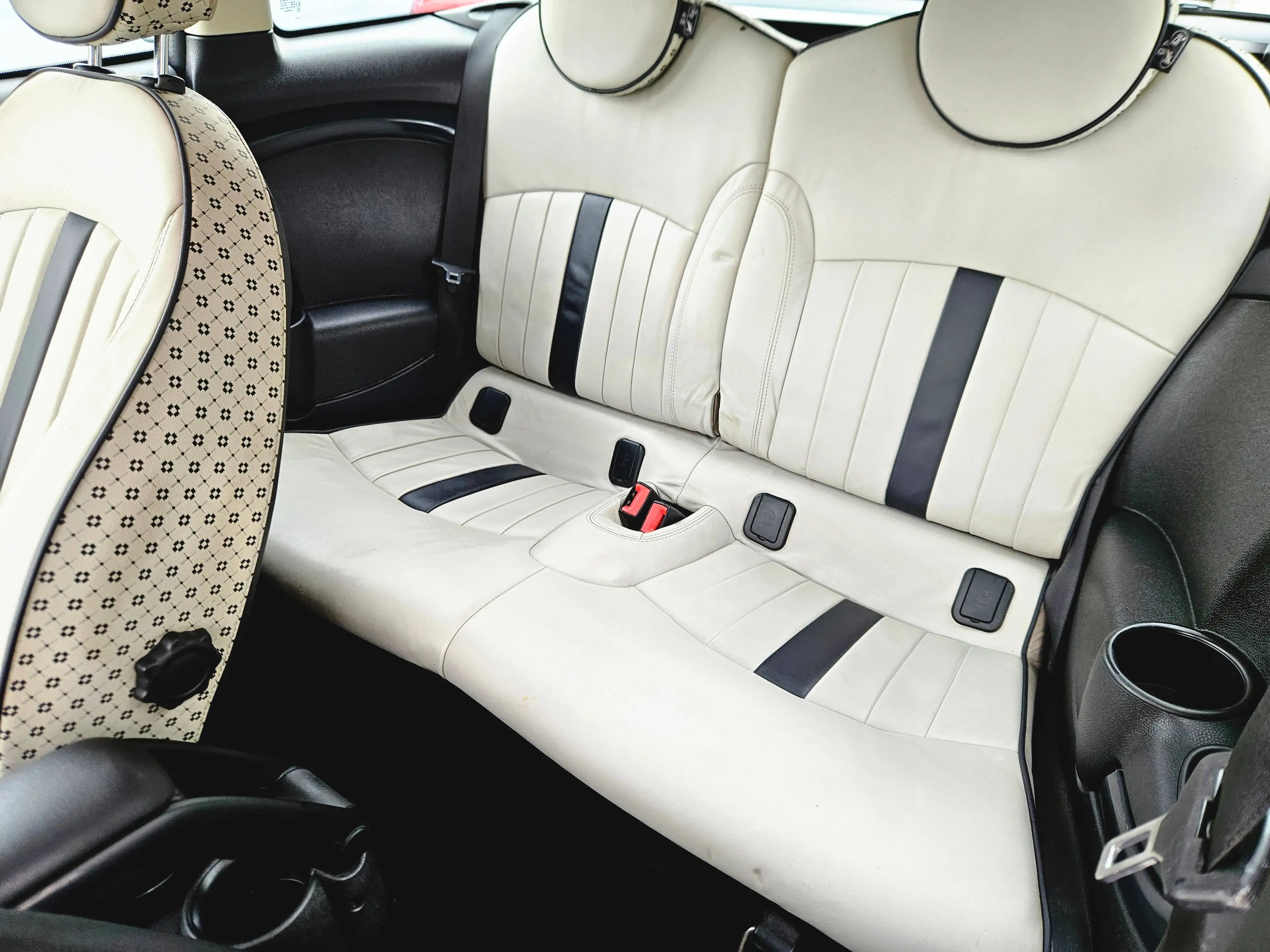 MINI Cooper SD Clubman Cooper SD — photo 12