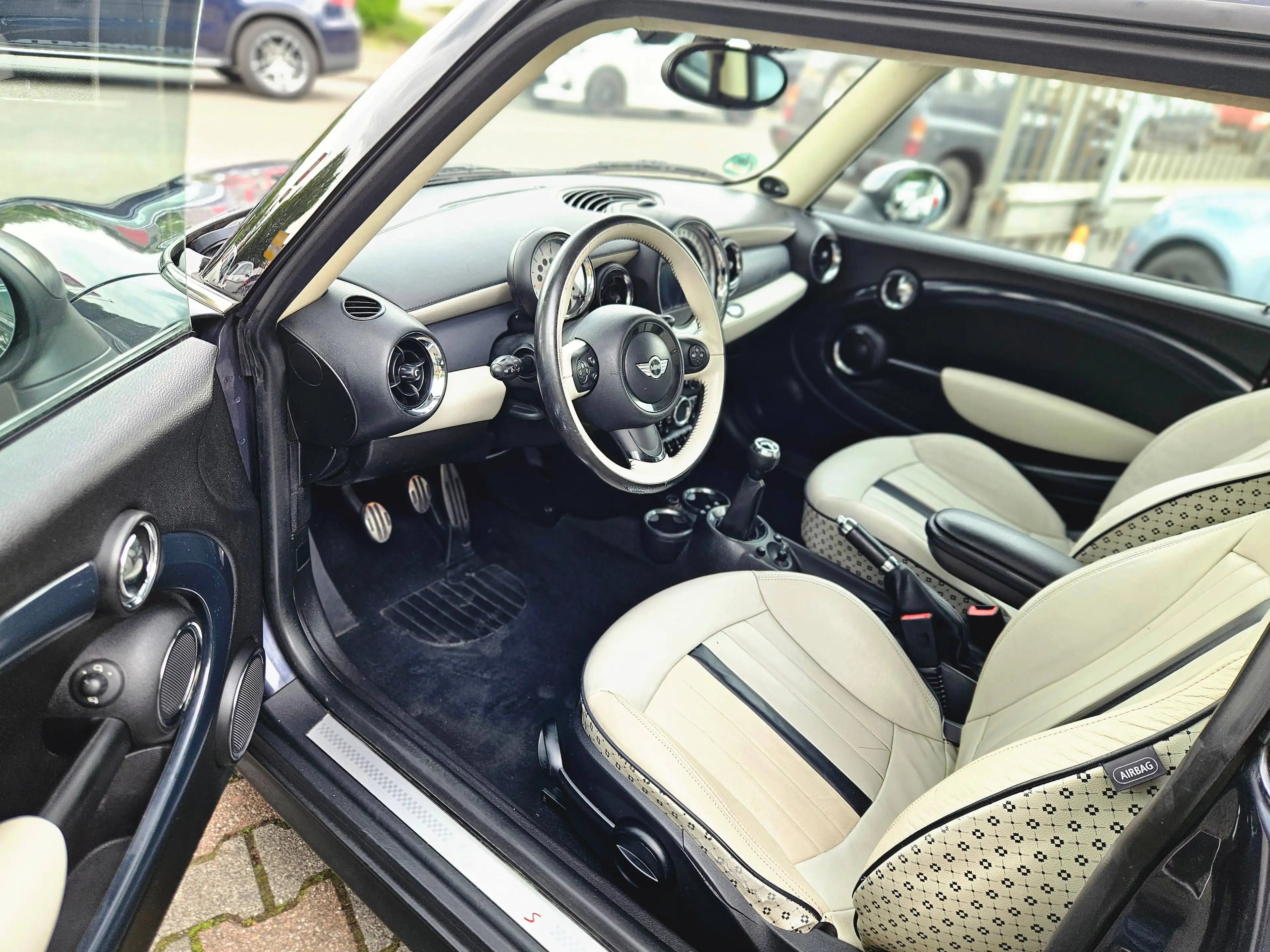 MINI Cooper SD Clubman Cooper SD — photo 8