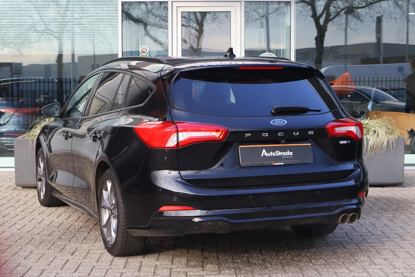 Ford Focus Wagon 1.0 ST-Line 125pk | Cruise | Climate | Winte Noir - 2