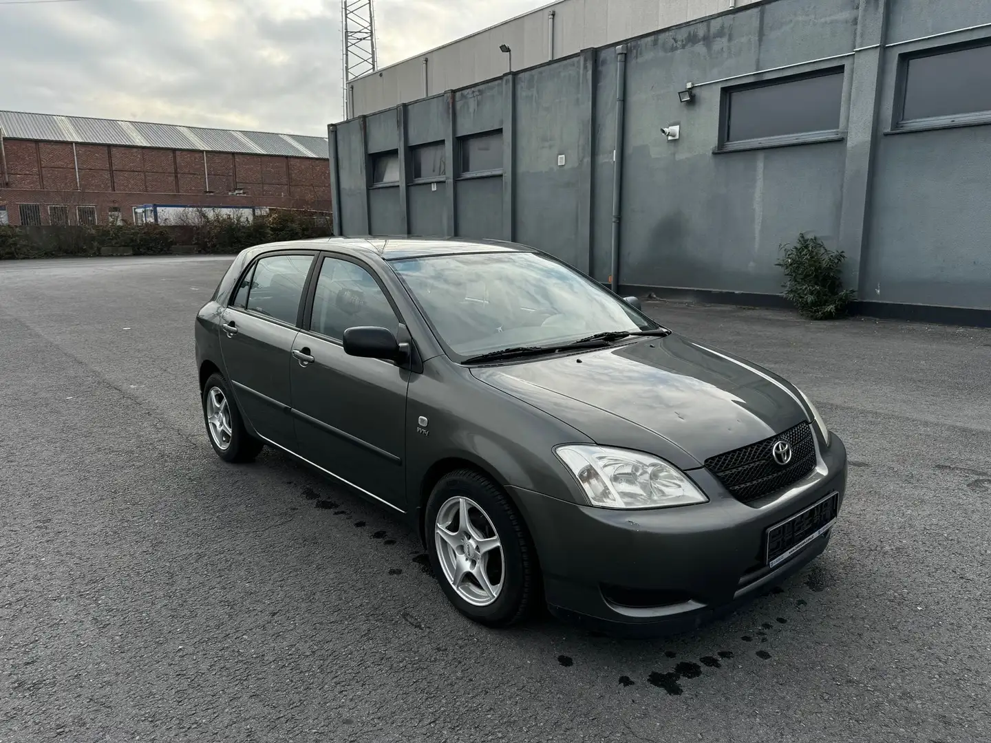 Toyota Corolla 1.4i VVT-i AIRCO DIGITAL JANTES ALUMINIUM Gris - 1