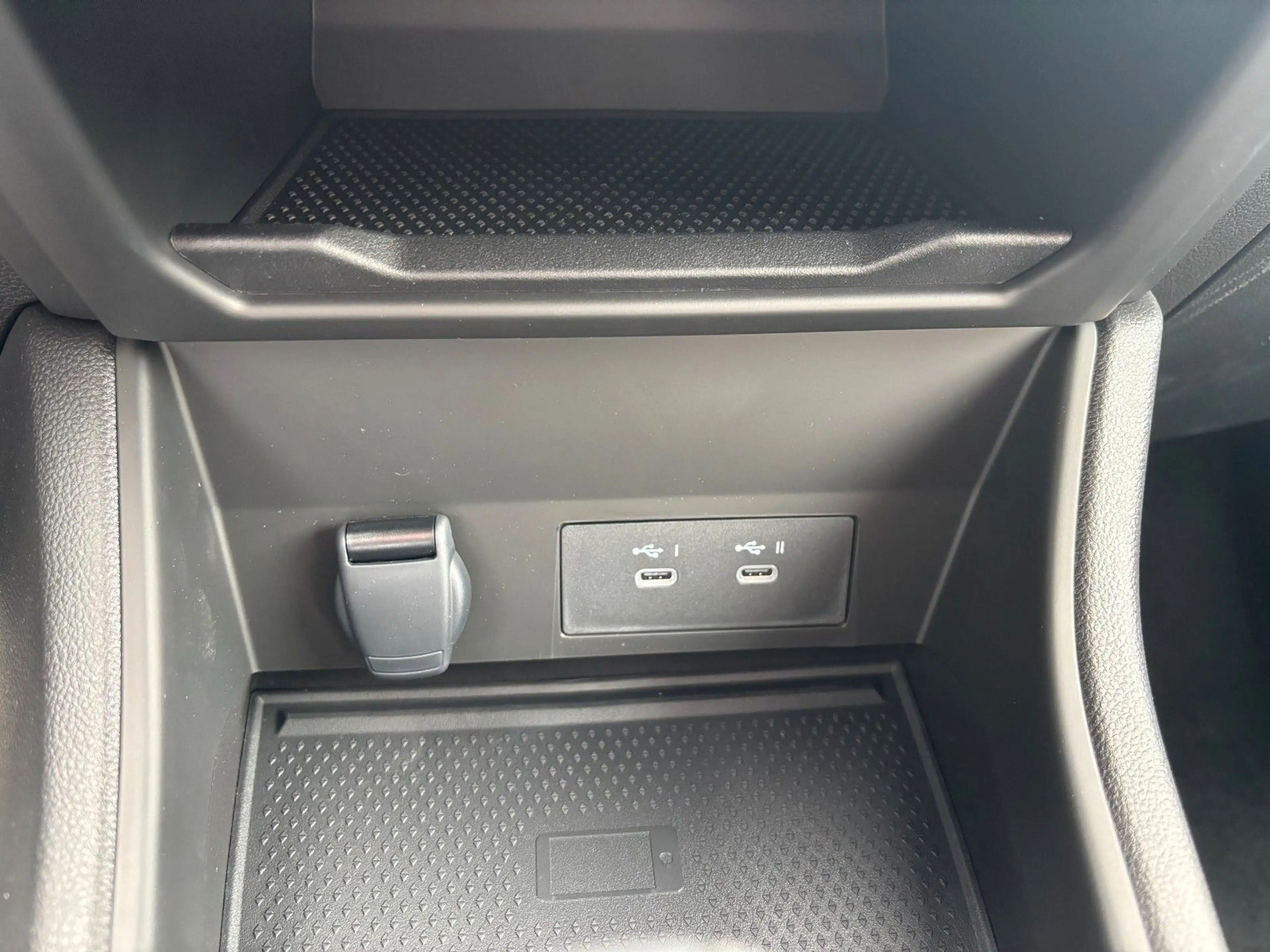 Renault Symbioz 145 E-Tech Full Hybrid Evolution SHZ KAM — photo 14