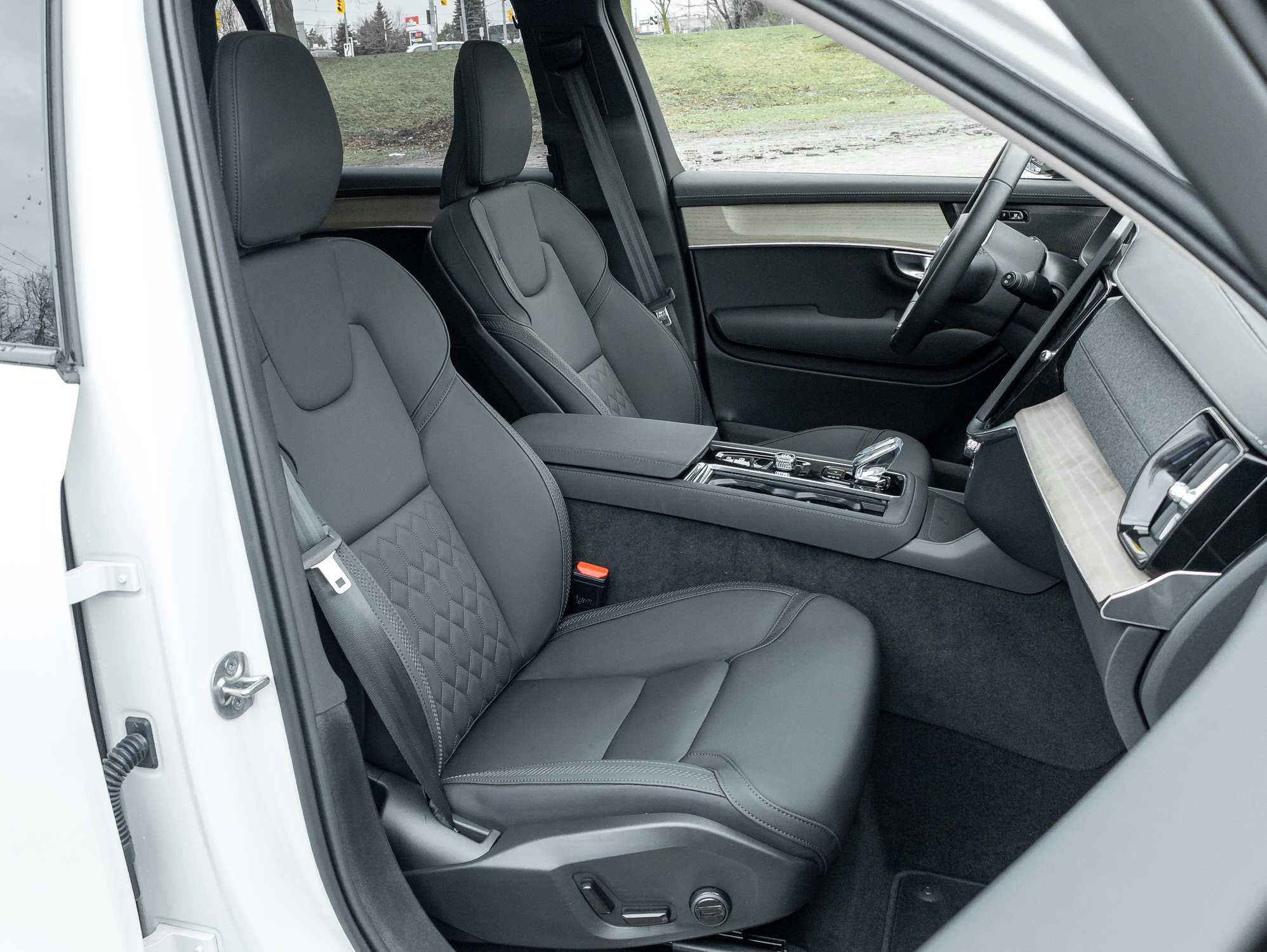 2026 Volvo XC90 B6 AWD PLUS 7-Seater |LOW KM |HARMAN KARDON|2.99%* thumb 24