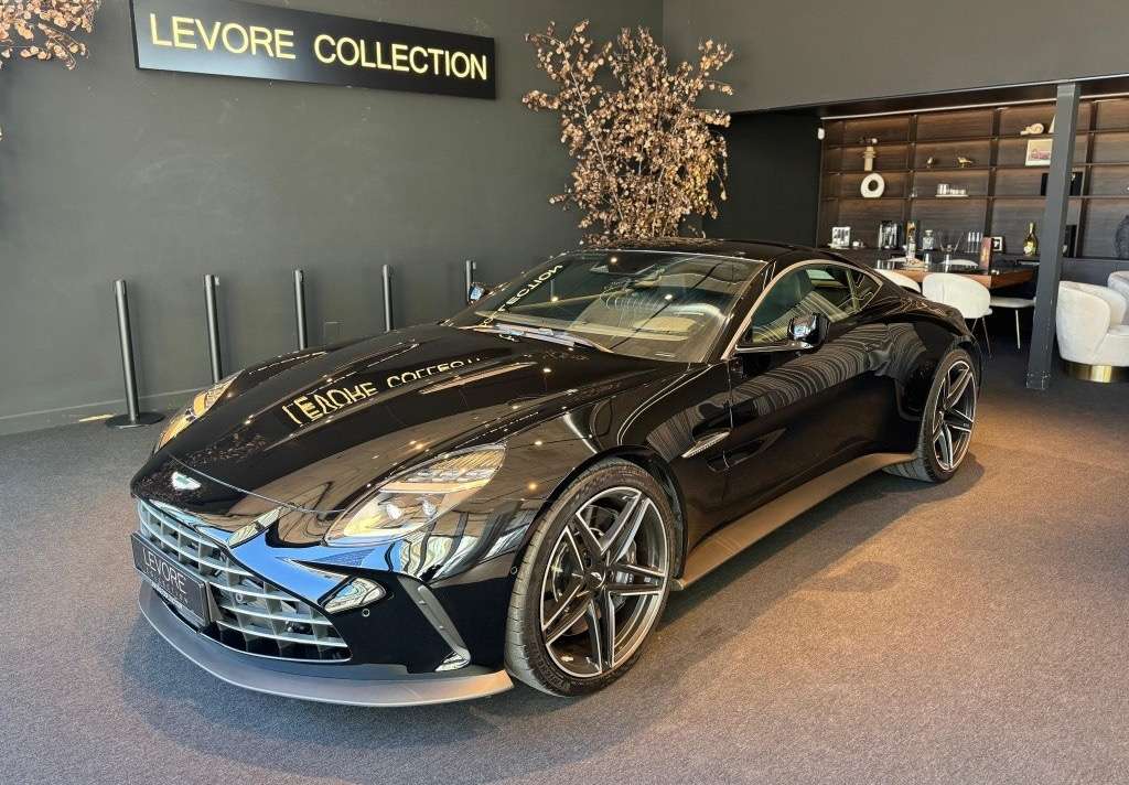 Aston Martin Vantage - foto 1