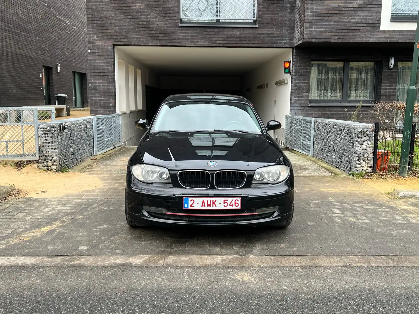 BMW 118 d Zwart - 1