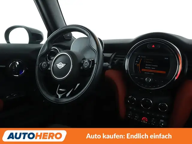 Mini Convertible view 13