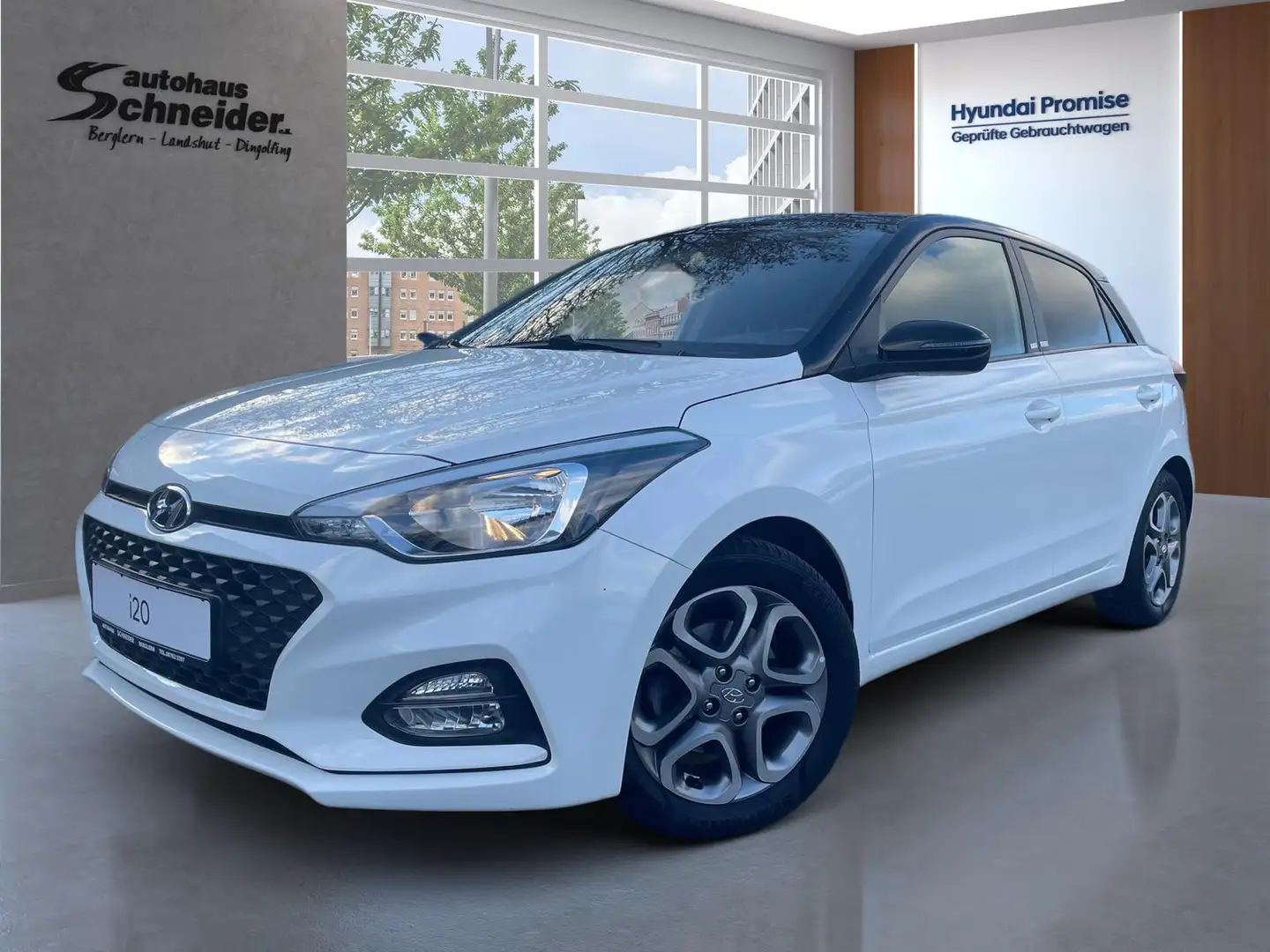 Hyundai i20 1.0 TGDi 5-MT YES! PLUS NAVI/SHZ/DAB/KAMERA Schwarz - 1