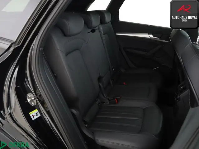 Audi Q5 view 10