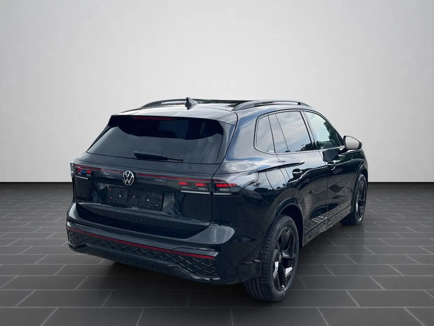 Volkswagen Tiguan 1.5 eTSI DSG R-Line Black Style AHK/Navi Schwarz - 2